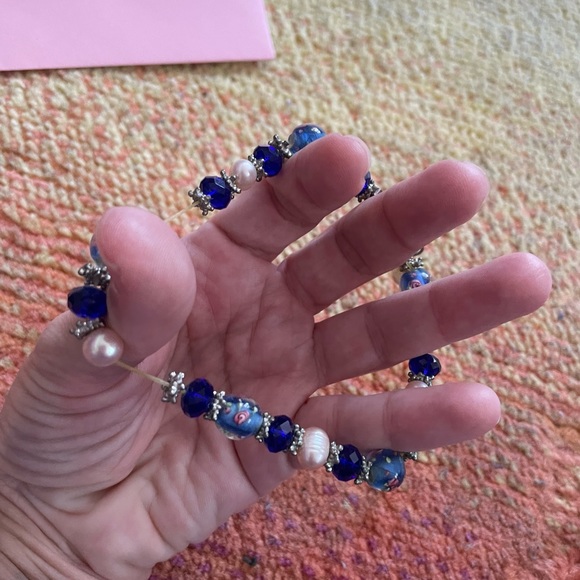 Blue Beaded Serenity Bracelet - Gorgeous - Never Worn - Gift Quality - Picture 4 of 6